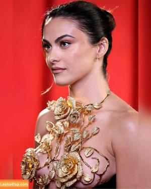 Camila Mendes photo #0320