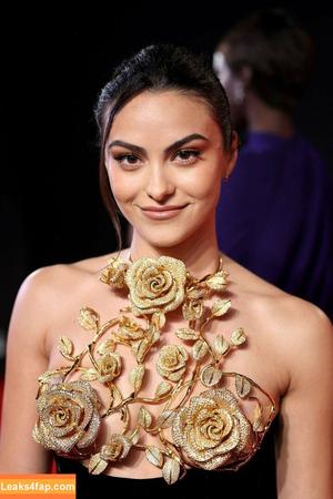 Camila Mendes photo #0343