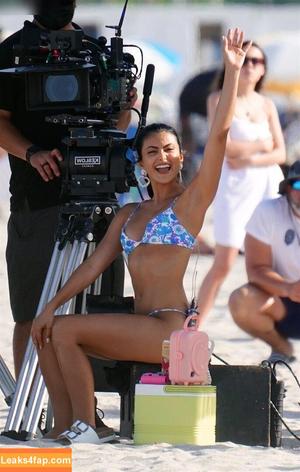 Camila Mendes photo #0520