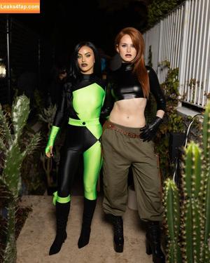 Camila Mendes фото #0878