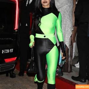 Camila Mendes фото #0883