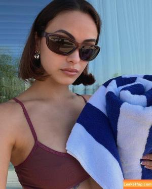 Camila Mendes фото #0958