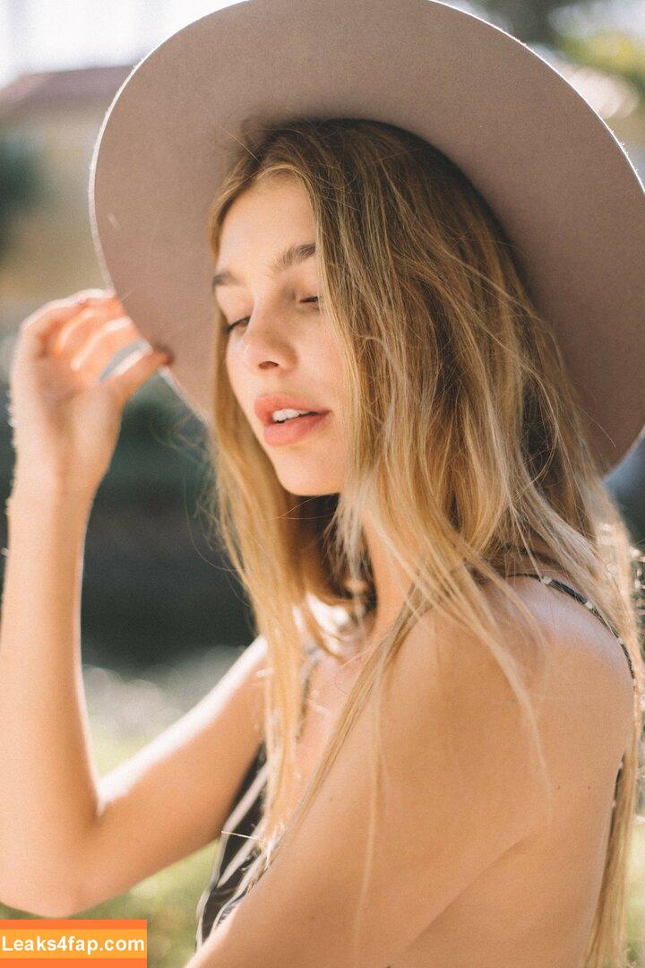 Camila Morrone / camilamorrone leaked photo photo #0303