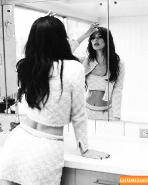 Camila Morrone photo #0075