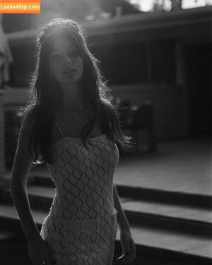 Camila Morrone photo #0088