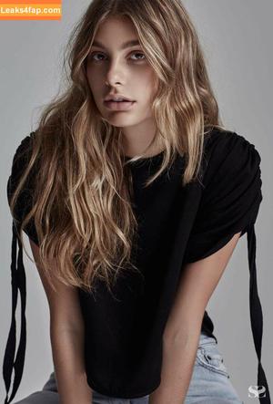 Camila Morrone фото #0654