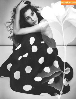 Camila Morrone фото #0739