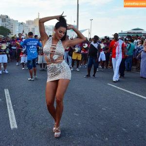 Camila Oliveira RING GIRL UFC фото #0033