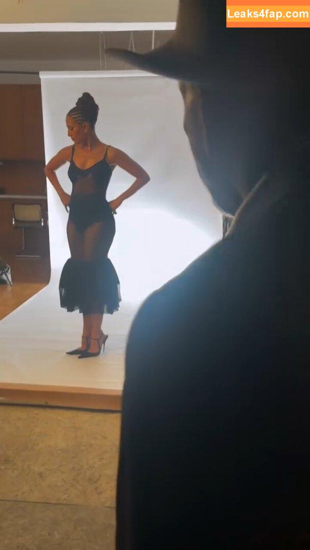 Camila Pitanga / caiapitanga leaked photo photo #0104