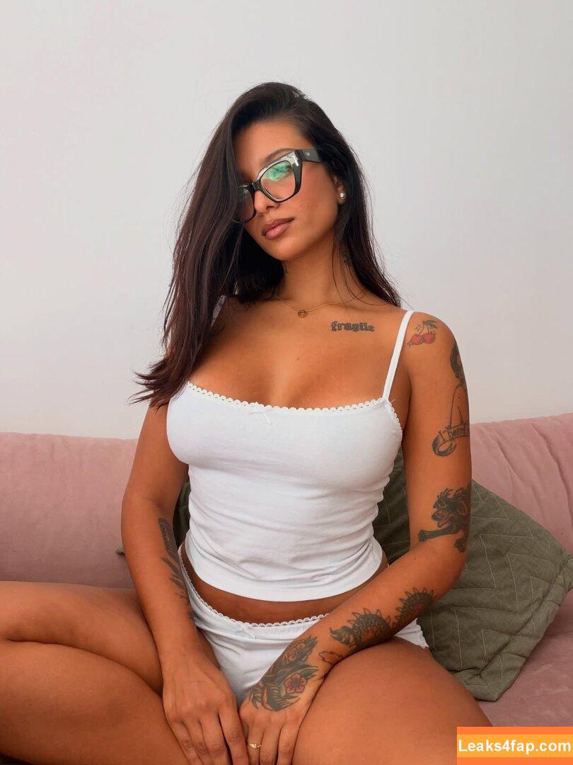 Camila Sanchez / CamilaDSanchez / camisanchhezz / camisanchhezz... / fluffy_miriam / https: leaked photo photo #0018