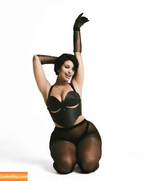 Camila Sanchez photo #0012