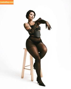 Camila Sanchez photo #0013