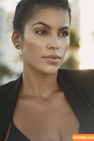 Camila Tavares photo #0008