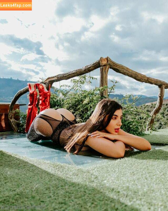 Camila Valencia / camilavalenciab / camilevalencia / cavbb / https: / motocami leaked photo photo #0083