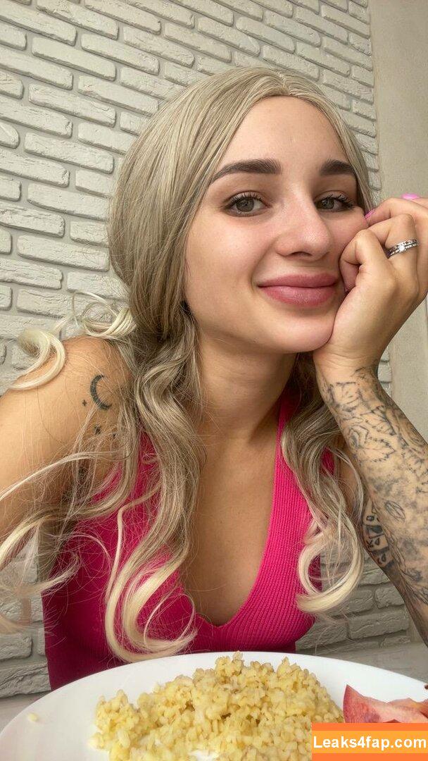 Camilla / SpicyCammy / camila_cabello / camilla.araujo / flinnywinny leaked photo photo #0014