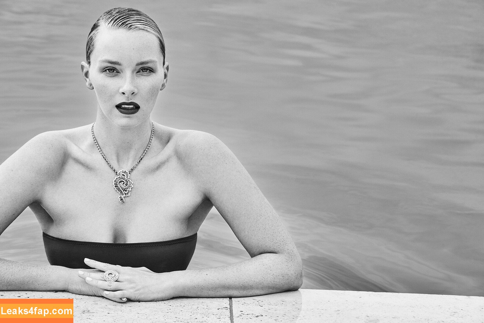 Camille Kostek / camillekostek leaked photo photo #0206