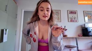 Camille LV photo #0137