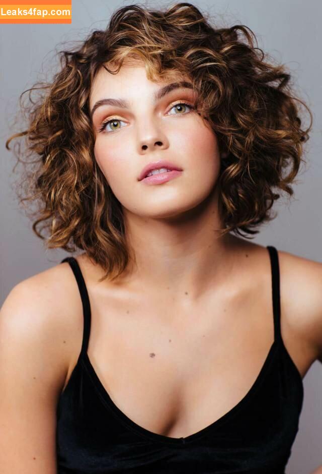 Camren Bicondova /  слитое фото фото #0004