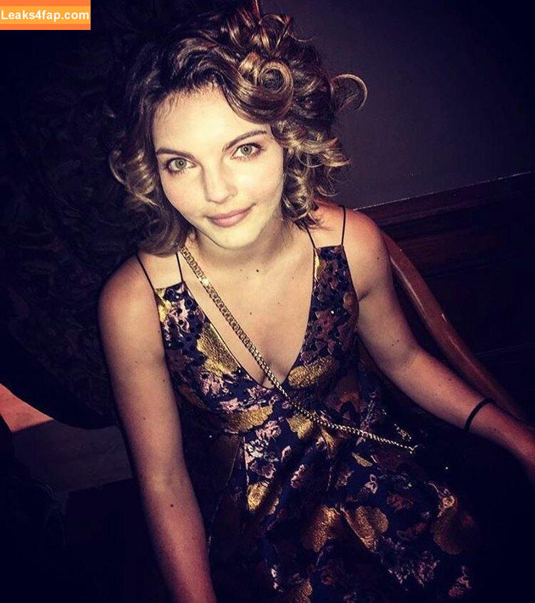 Camren Bicondova /  слитое фото фото #0018