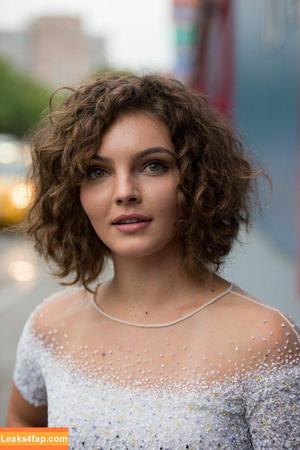 Camren Bicondova photo #0025