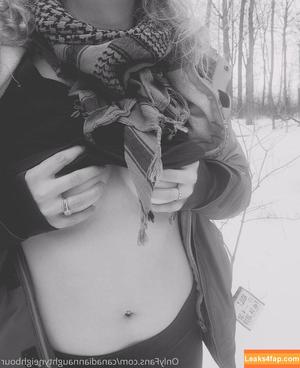 canadiannaughtyneighbour фото #0018