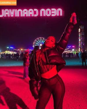 Candice Patton photo #0003