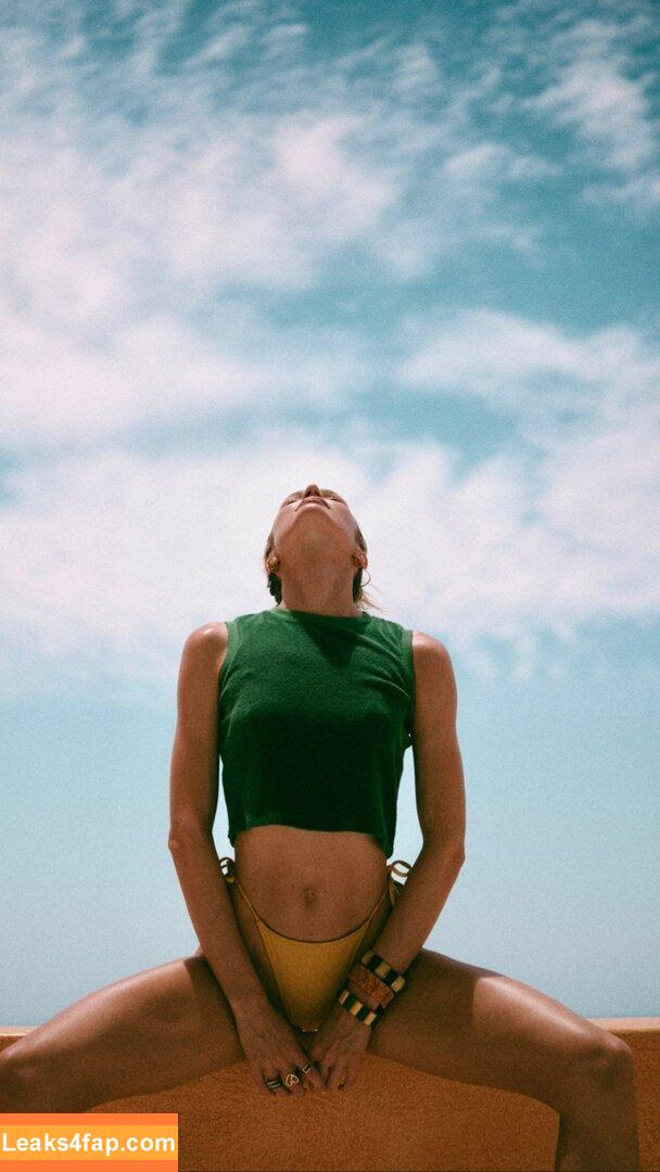 Candice Swanepoel / angelcandice / angelcandices / candiceswanepoel / https: leaked photo photo #0251