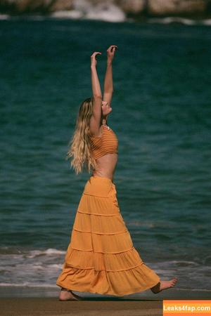 Candice Swanepoel photo #0213