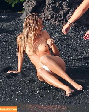 Candice Swanepoel photo #0598