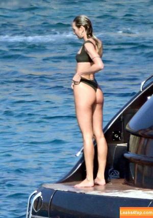 Candice Swanepoel photo #0823