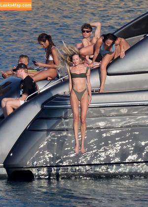 Candice Swanepoel photo #0843