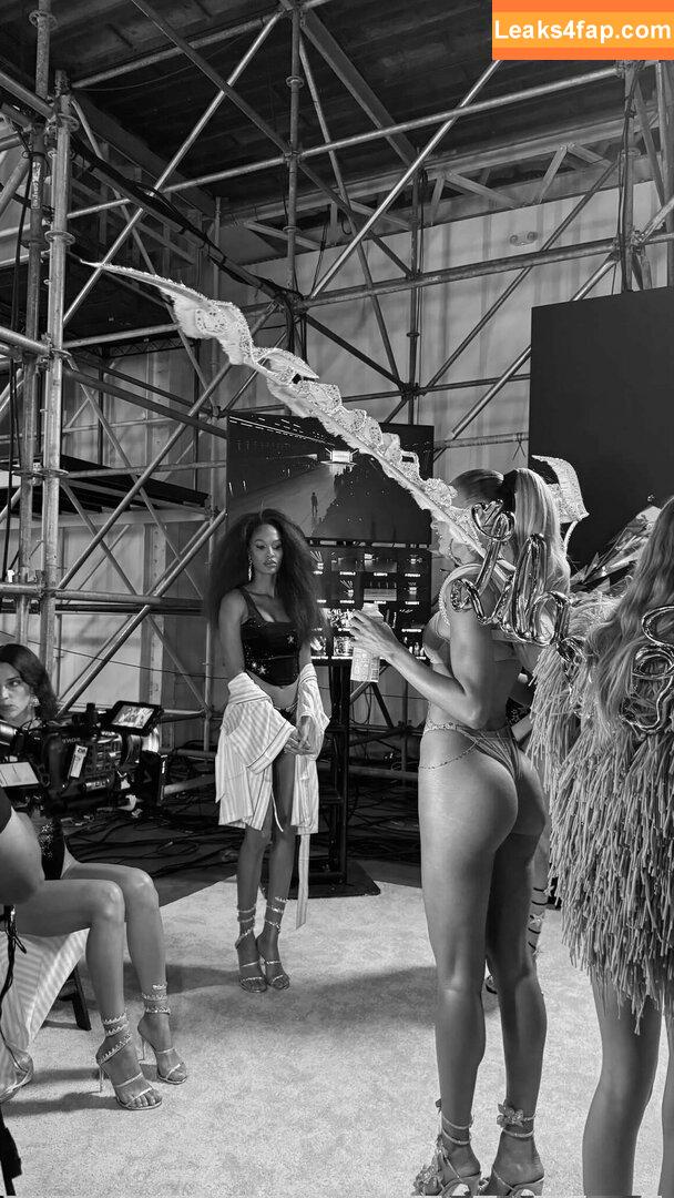 Candice Swanepoel / angelcandice / candiceswanepoel leaked photo photo #1587