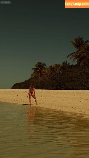 Candice Swanepoel photo #1217
