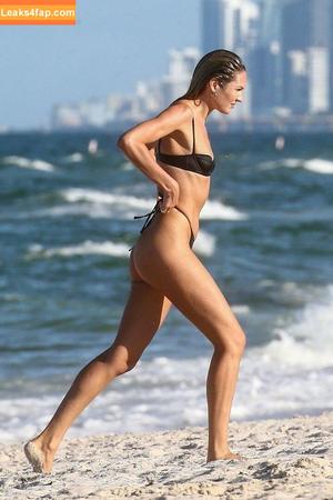 Candice Swanepoel photo #1229