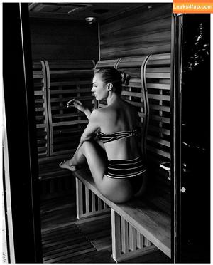 Candice Swanepoel photo #1535