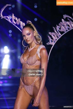 Candice Swanepoel photo #1552