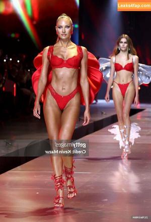 Candice Swanepoel photo #1560