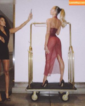 Candice Swanepoel photo #1581