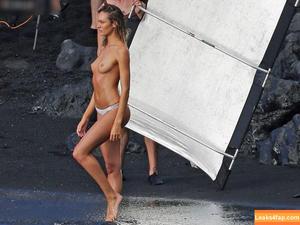 Candice Swanepoel photo #1604