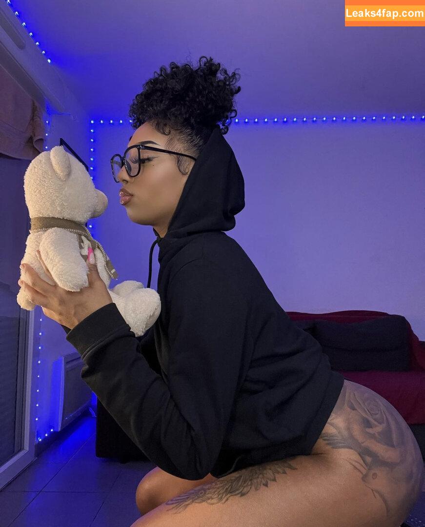 Canellemodele / cannelle / https: leaked photo photo #0016