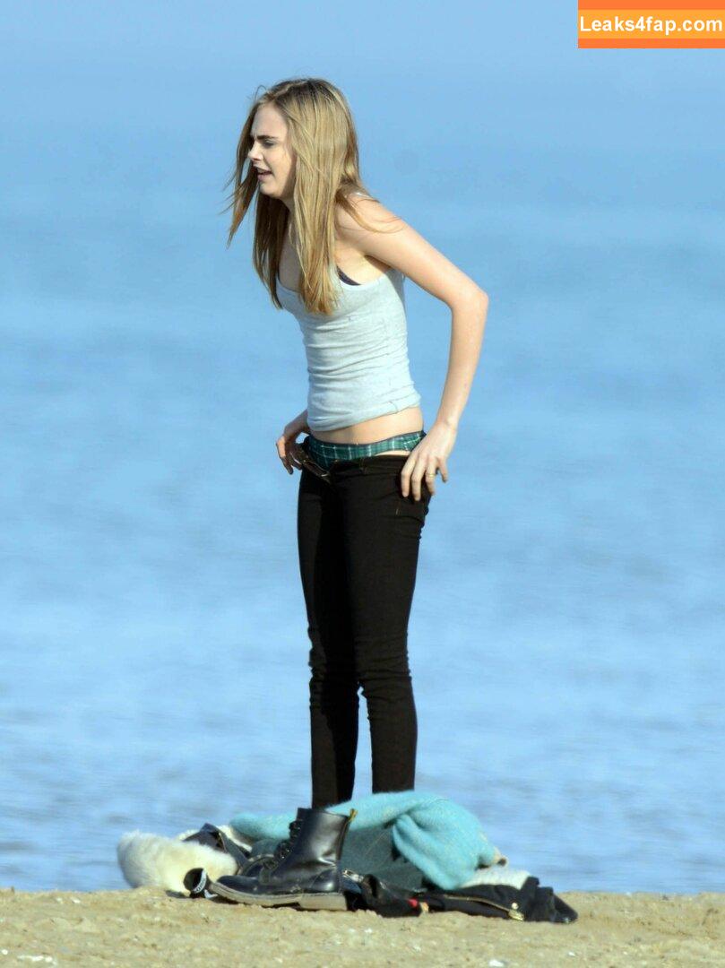 Cara Delevingne / CaraDelevingneOfficialPage / caradelevingne слитое фото фото #0005