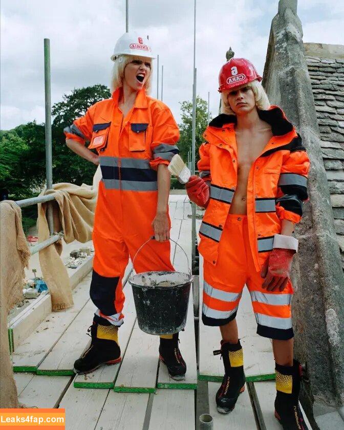 Cara Delevingne / CaraDelevingneOfficialPage / caradelevingne слитое фото фото #0033