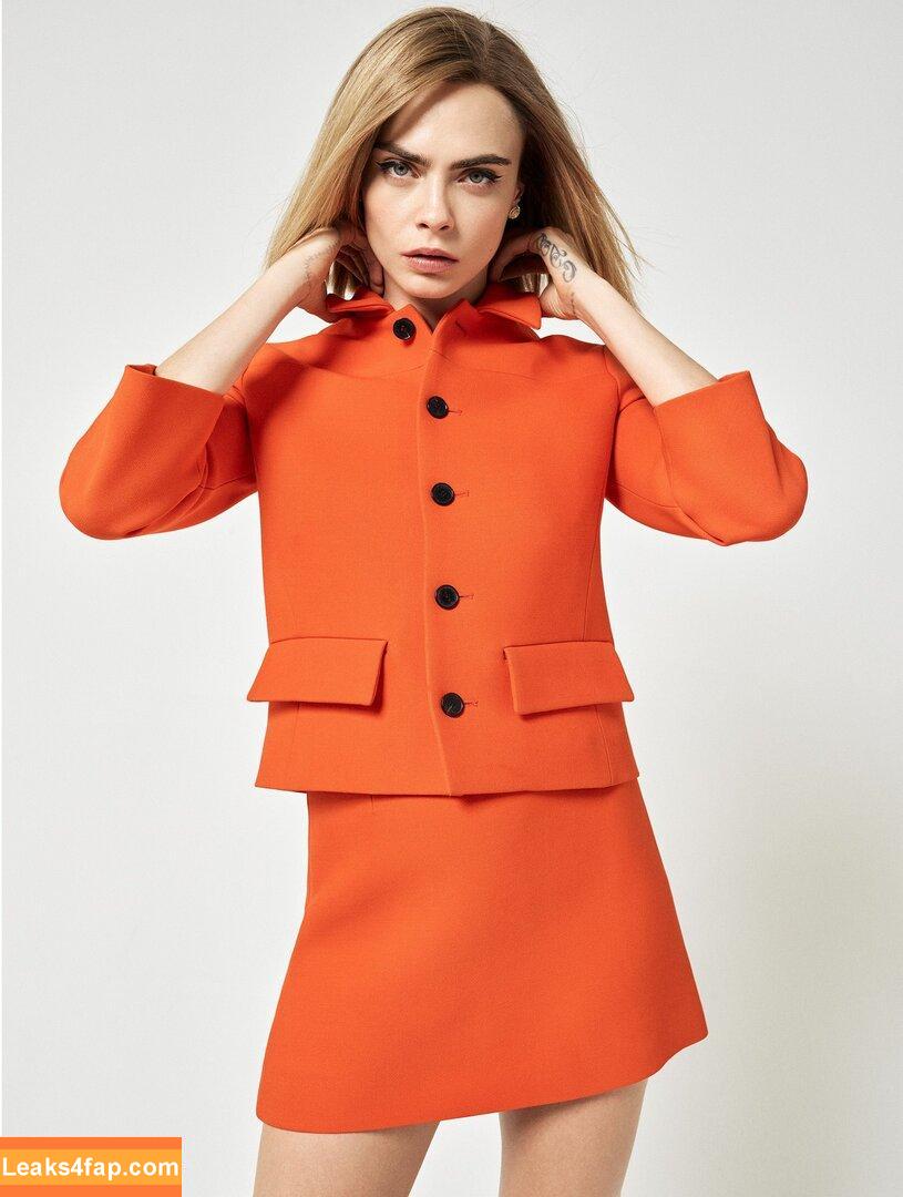 Cara Delevingne / CaraDelevingneOfficialPage / caradelevingne слитое фото фото #0061