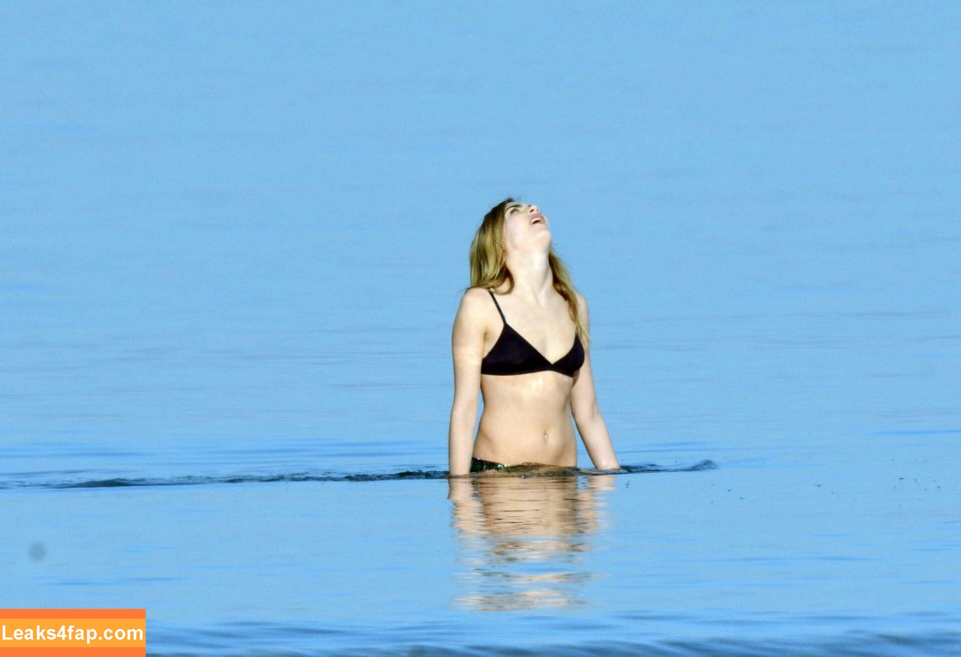 Cara Delevingne / CaraDelevingneOfficialPage / caradelevingne слитое фото фото #0078