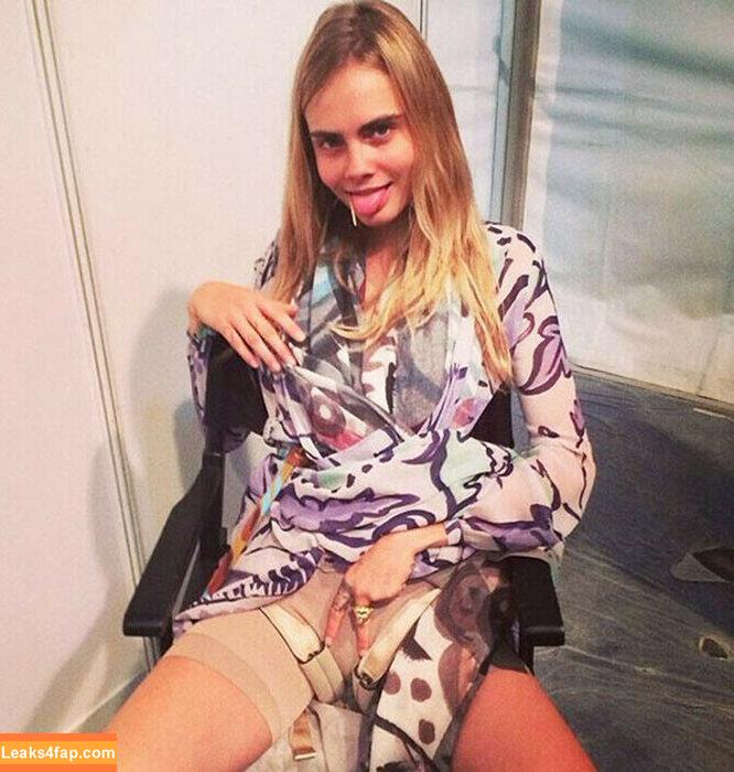 Cara Delevingne / CaraDelevingneOfficialPage / caradelevingne слитое фото фото #0145