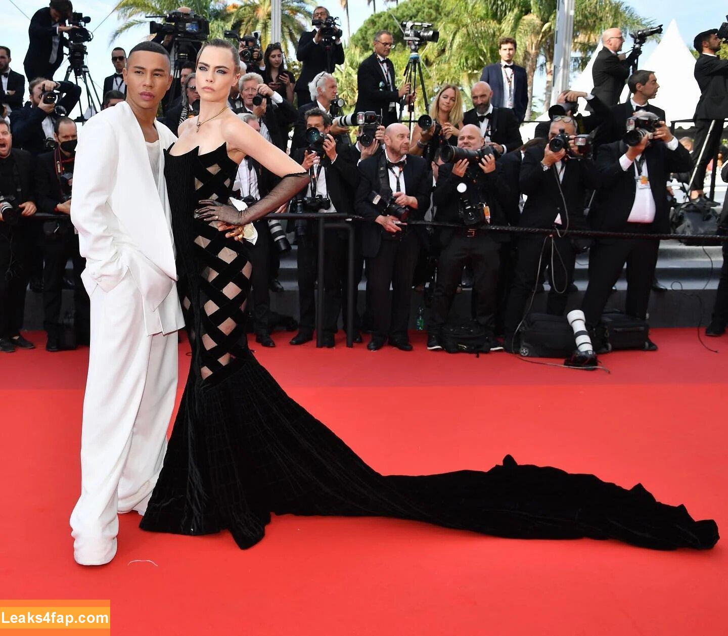 Cara Delevingne / CaraDelevingneOfficialPage / caradelevingne слитое фото фото #0161