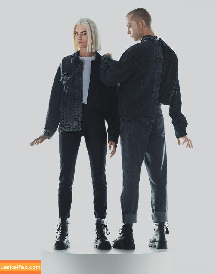 Cara Delevingne / CaraDelevingneOfficialPage / caradelevingne слитое фото фото #0283