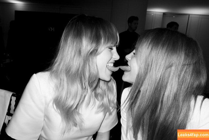 Cara Delevingne / CaraDelevingneOfficialPage / caradelevingne слитое фото фото #0302