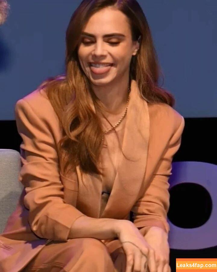 Cara Delevingne / CaraDelevingneOfficialPage / caradelevingne слитое фото фото #0347