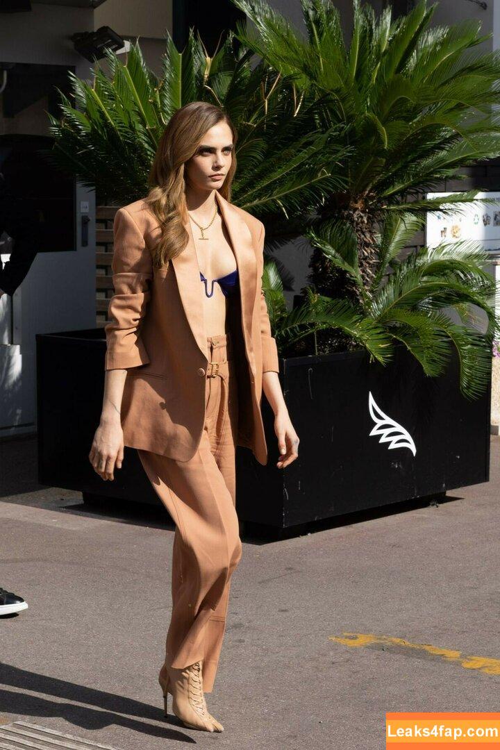 Cara Delevingne / CaraDelevingneOfficialPage / caradelevingne слитое фото фото #0353